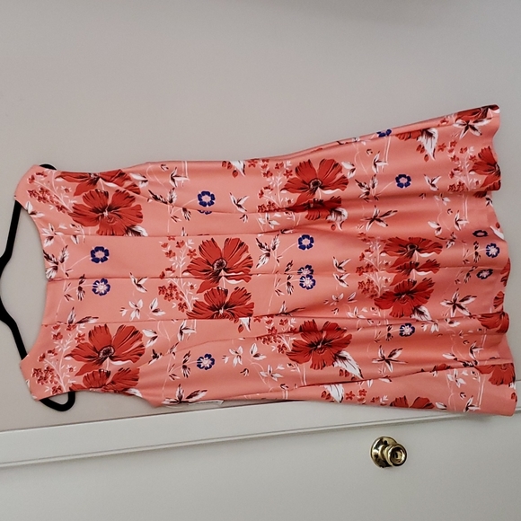 Peach Flower Dress - Picture 2 of 6